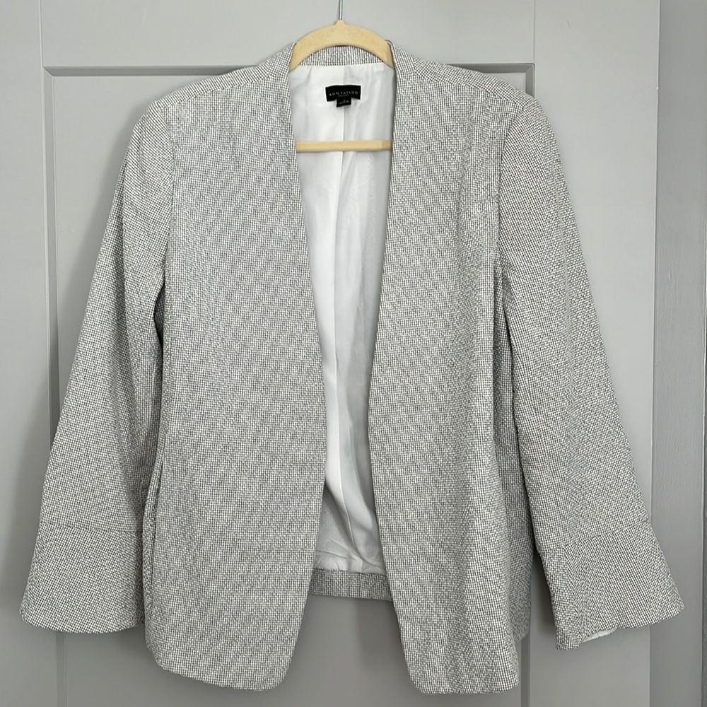 Ann Taylor open blazer